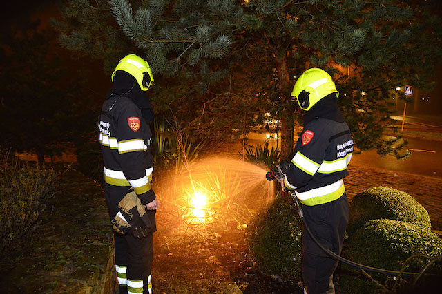 2017/10/20170101-04u40 GB 002 Buitenbrand rotonde Baden Powellweg.jpg